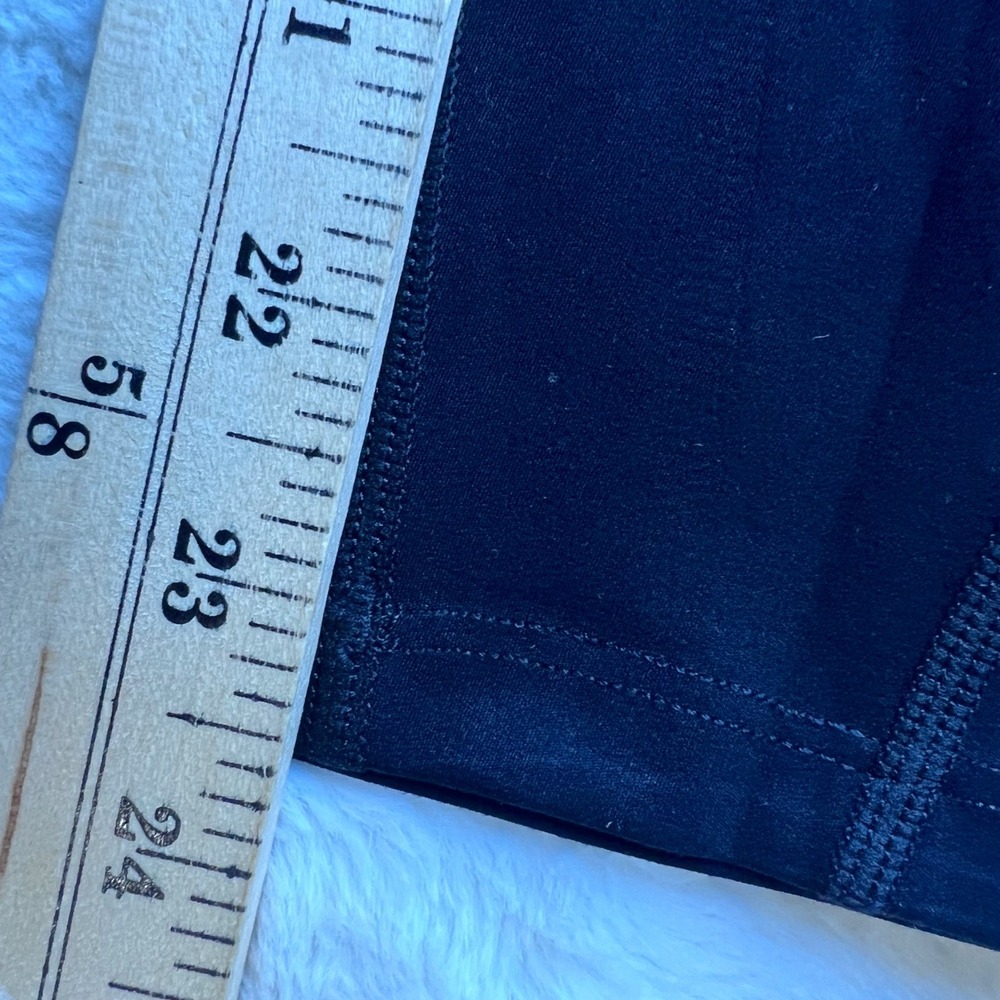 Halara Black High Waisted Crossover V-Waist 7/8 Leggings with Pockets XS NEW - Picture 9 of 14